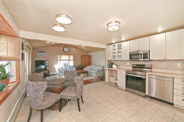 $849,000 | 78 Center Lane, Levittown, NY 11756