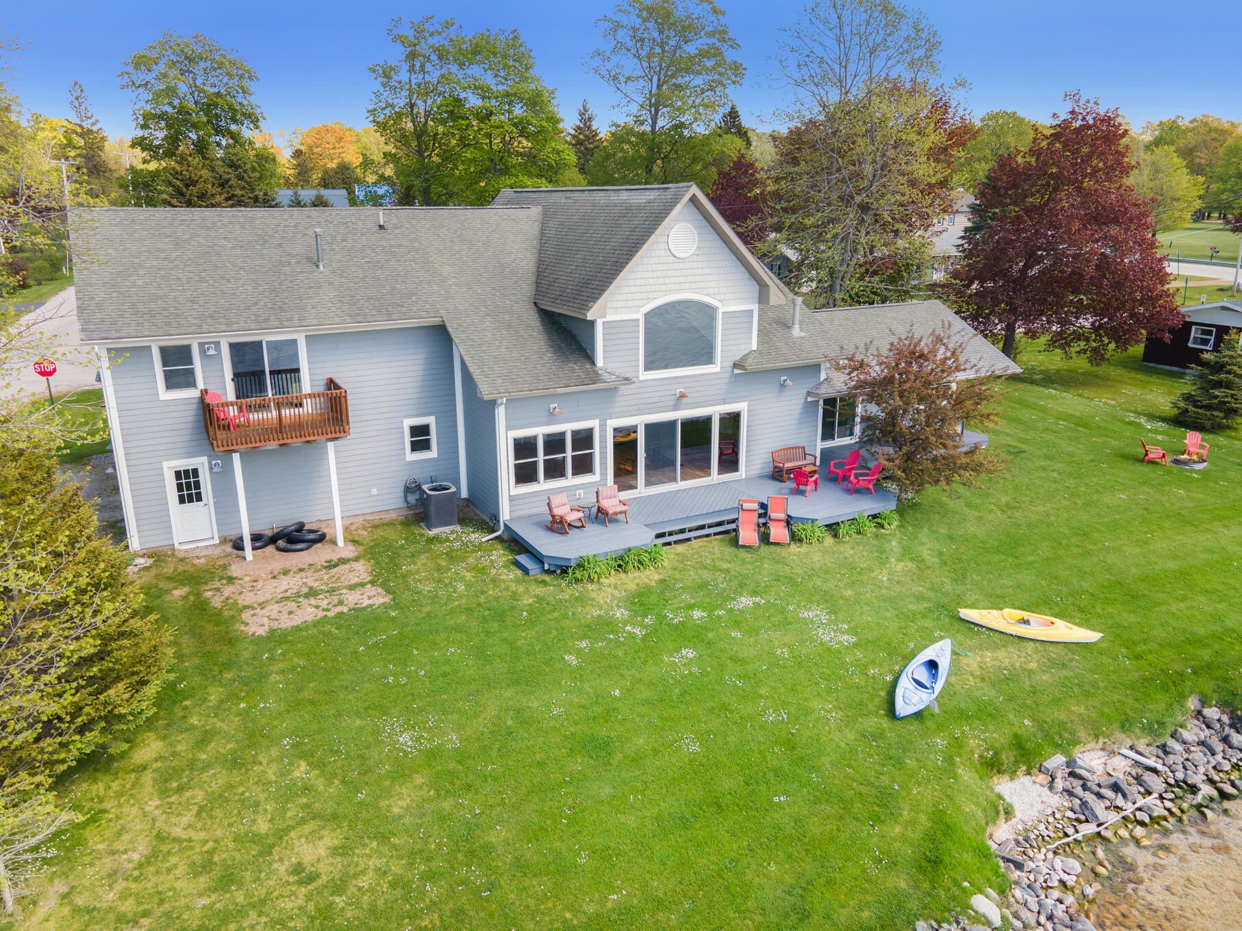 4711 1st Street Cheboygan, MI 49721 - Photo 4 of 46 Gallery Image 4