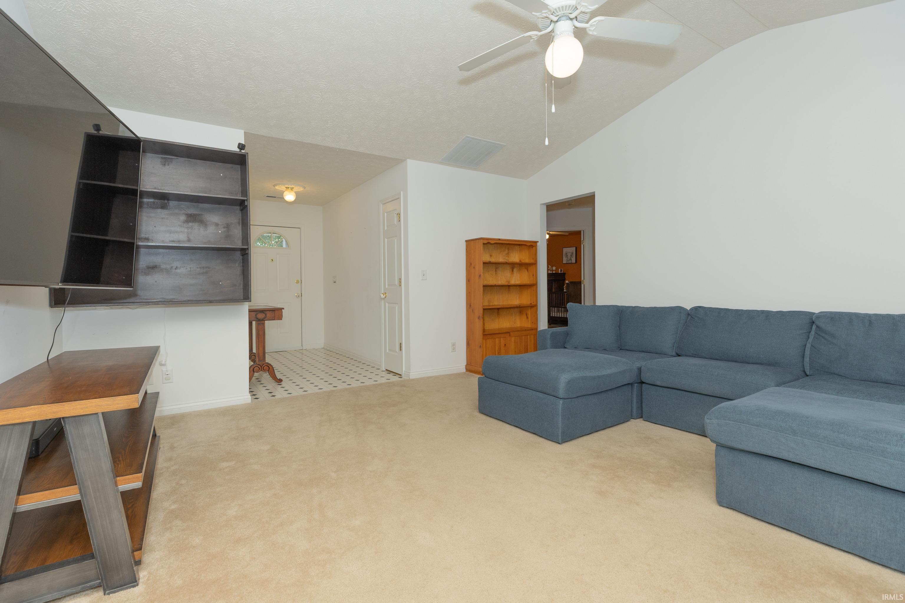 9930 Clippinger Road Evansville, IN 47725 - Photo 2 of 25 Gallery Image 2