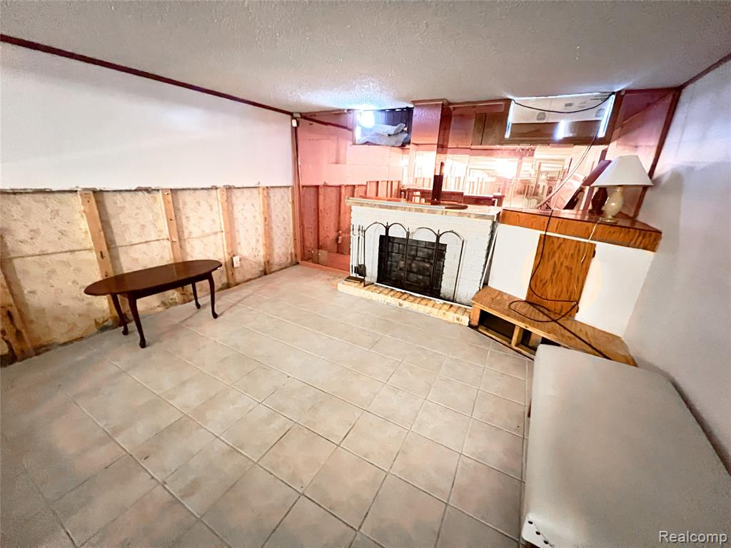 5163 North Linden Road Flint, MI 48504 - Photo 14 of 21 Gallery Image 14