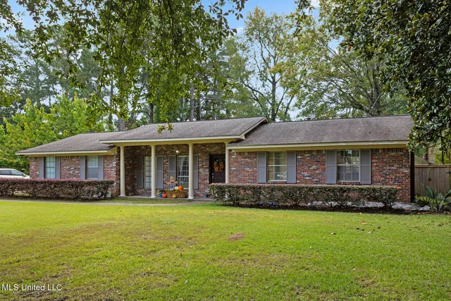 $385,000 | 245 Mackey Drive, Madison, MS 39110