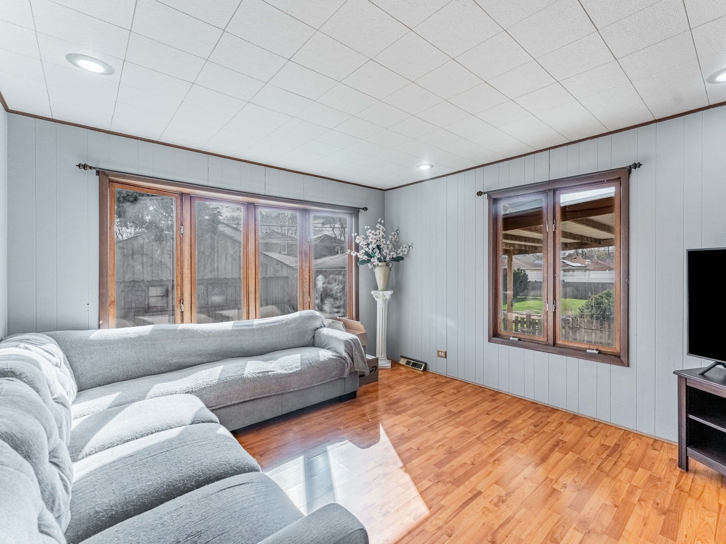 3519 Ridgeland Avenue Berwyn, IL 60402 - Photo 7 of 29