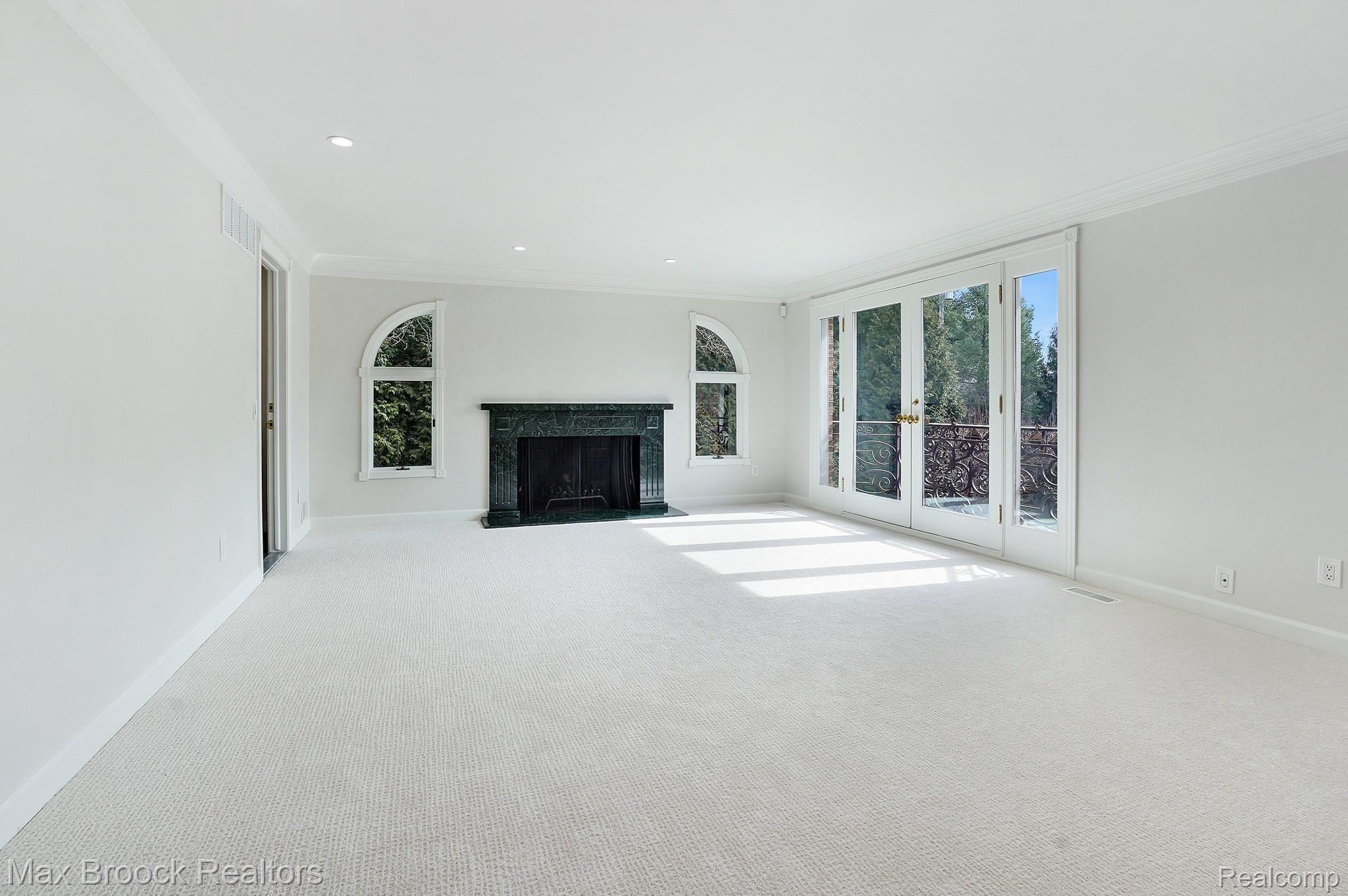 362 Keswick Road Bloomfield Hills, MI 48304 - Photo 33 of 51 DSC05613.jpg