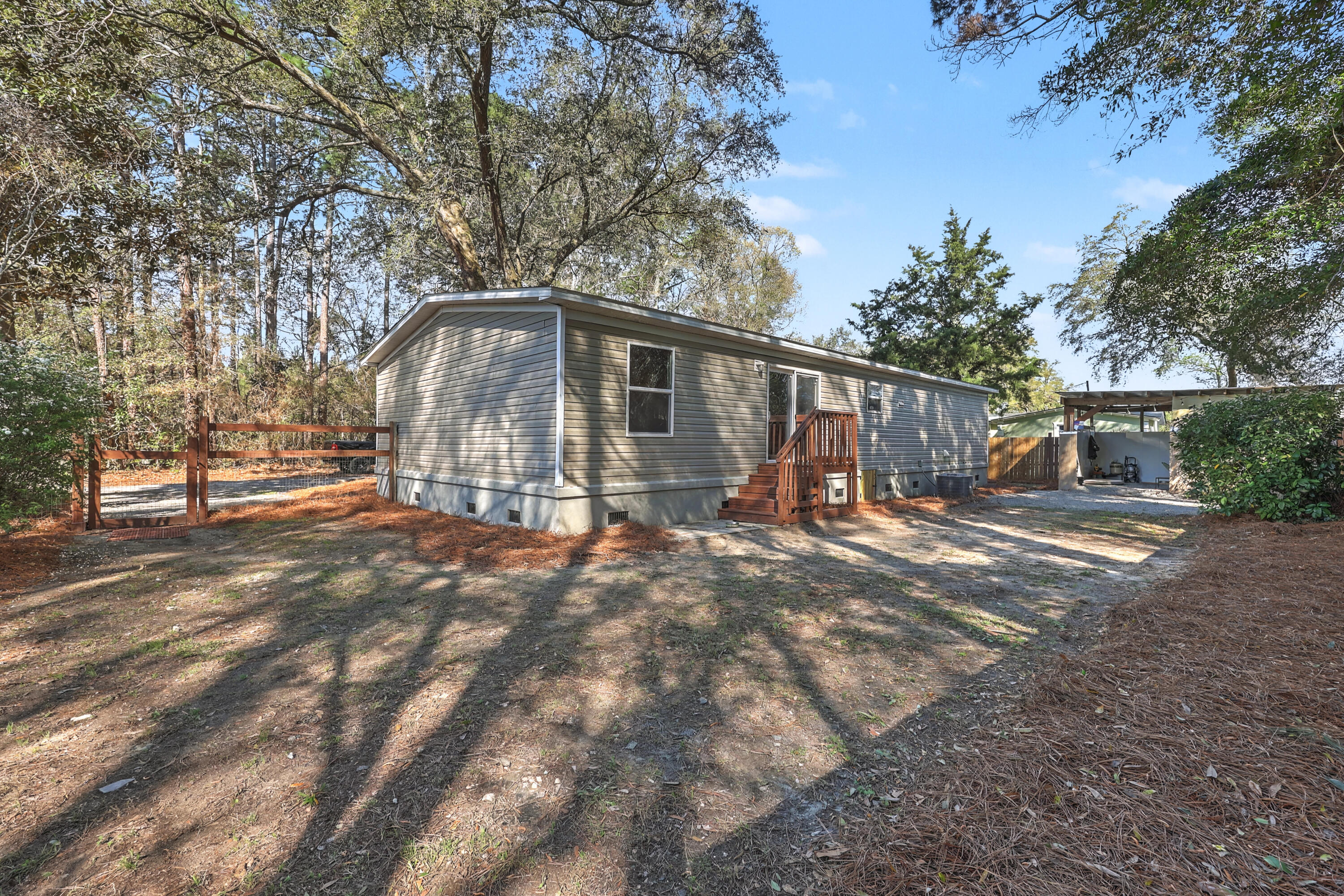 5750 B Edgar Tumbleston Road Hollywood, SC 29449 - Photo 2 of 30 30_ZYN_7407_08_09_10_11_12_13