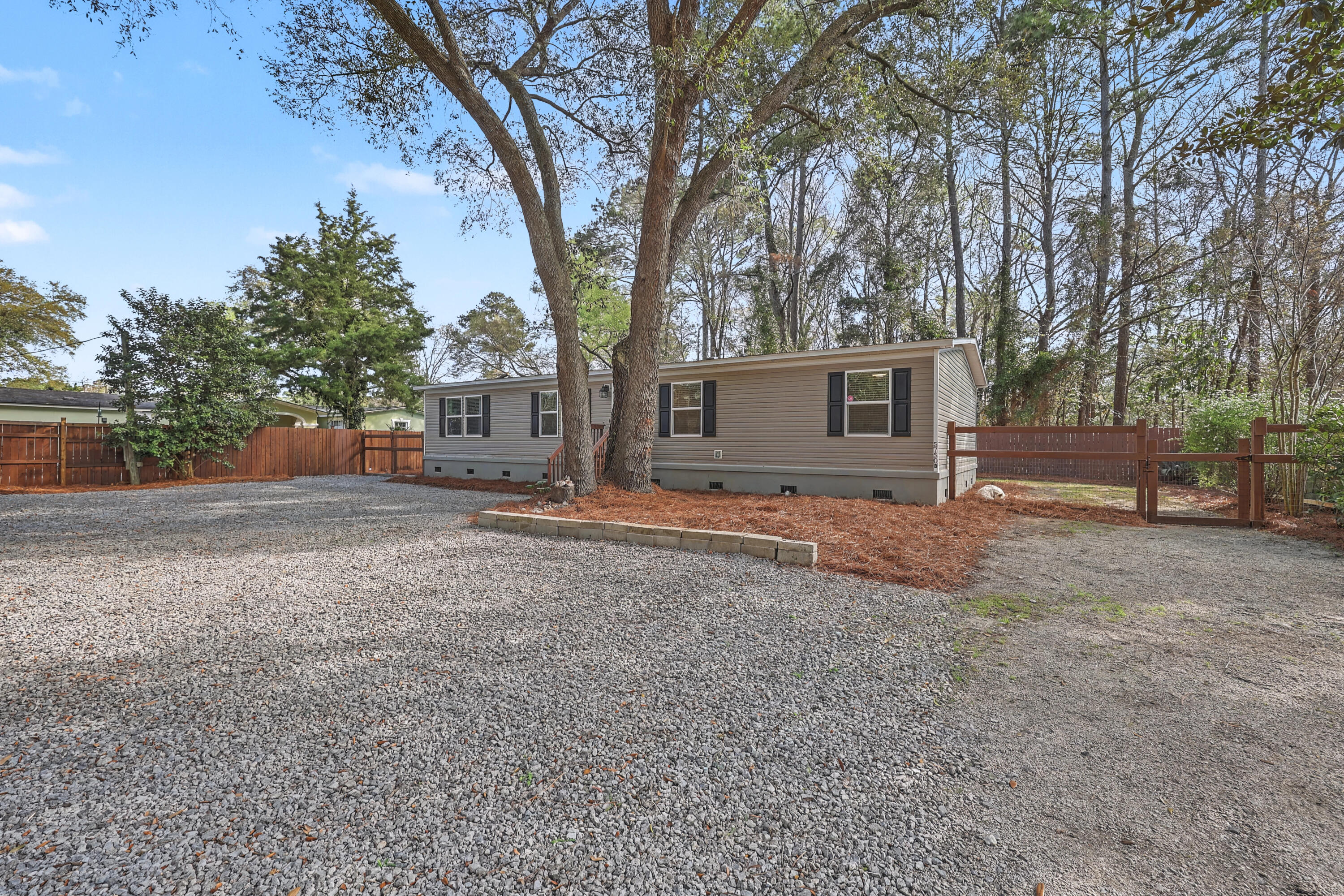 5750 B Edgar Tumbleston Road Hollywood, SC 29449 - Photo 3 of 30 01_ZYN_7204_05_06_07_08_09_10