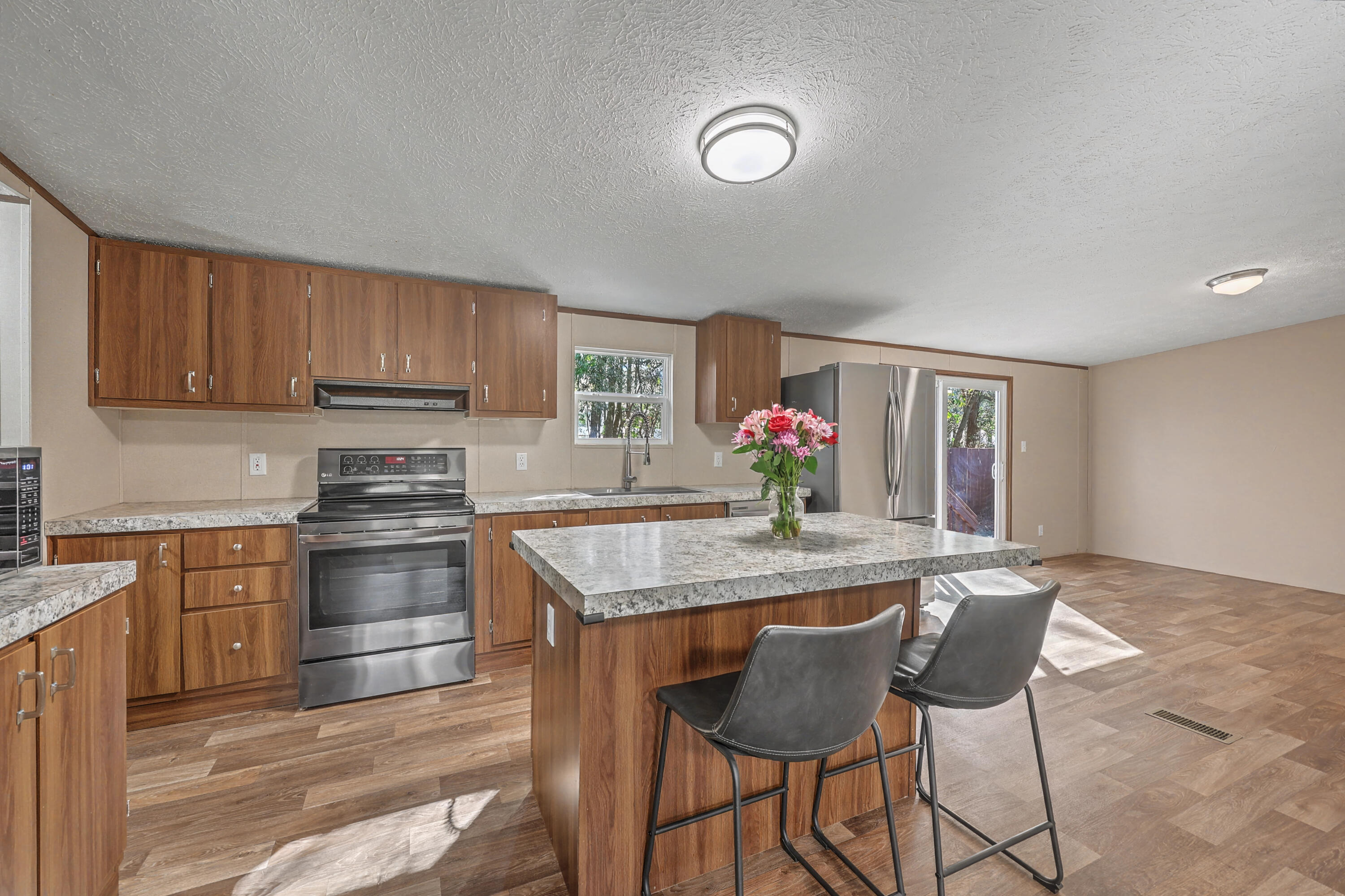 5750 B Edgar Tumbleston Road Hollywood, SC 29449 - Photo 4 of 30 12_ZYN_7281_2_3_4_5_6_7