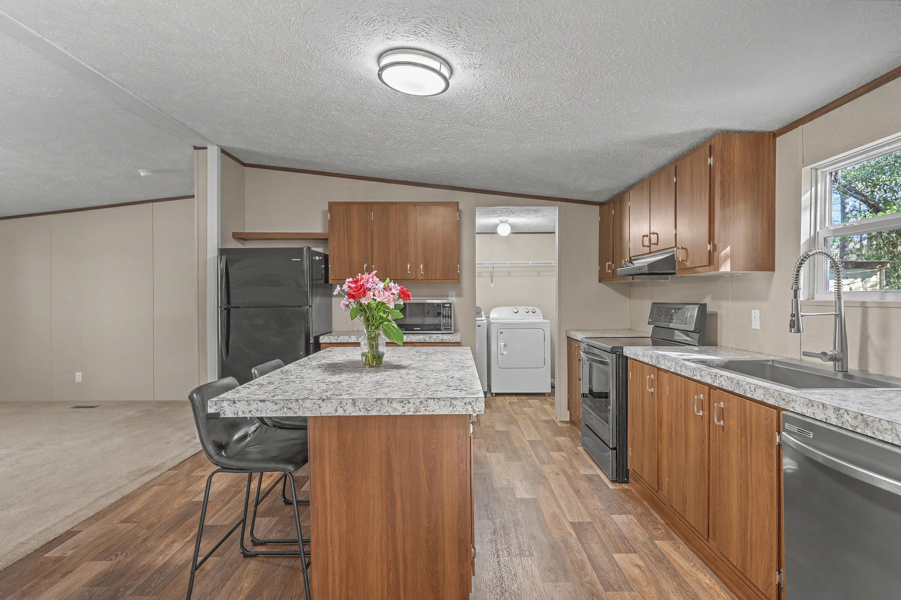 5750 B Edgar Tumbleston Road Hollywood, SC 29449 - Photo 7 of 30 11_ZYN_7274_75_76_77_78_79_80