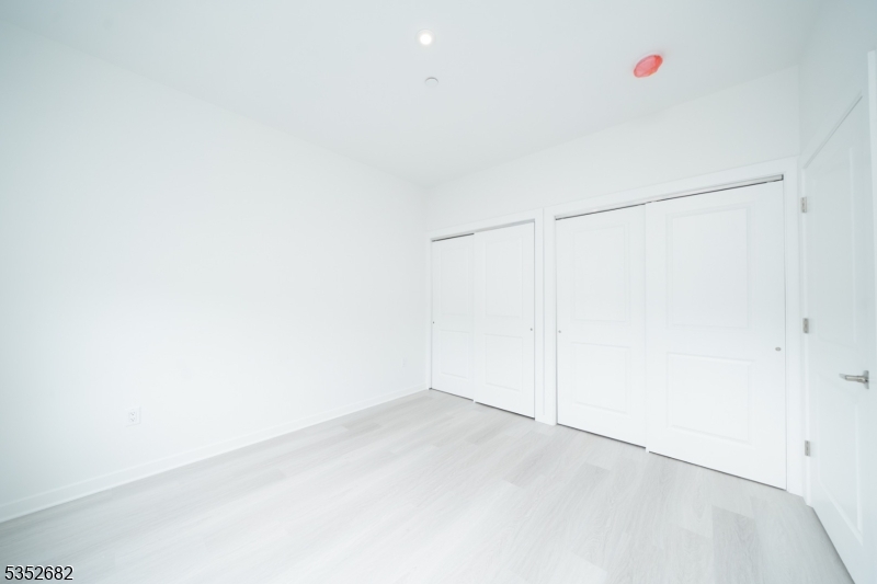 12 River Road, Unit 303 Fair Lawn, NJ 07410 - Photo 13 of 16 a view of small space