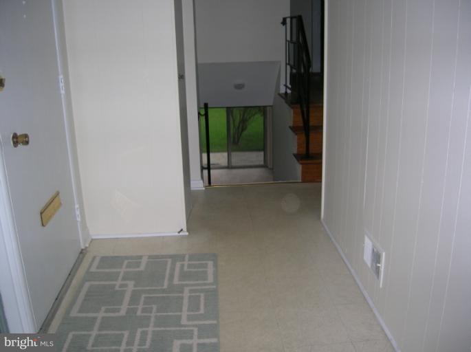 111 Bluff Terrace Silver Spring, MD 20902 - Photo 11 of 15 Interior (General)
