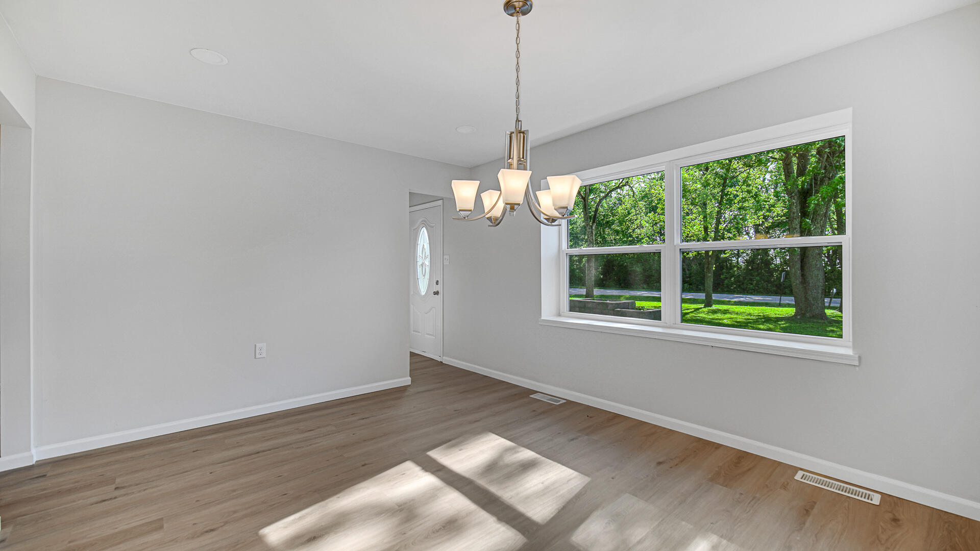 731 McCool Road Valparaiso, IN 46385 - Photo 5 of 31 1920x1080