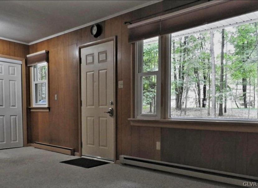 3110 Fern Road Pocono Summit, PA 18346 - Photo 10 of 20 an empty room with a window