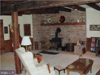 712 Fulmer Road Pottstown, PA 19465 - Photo 3 of 6