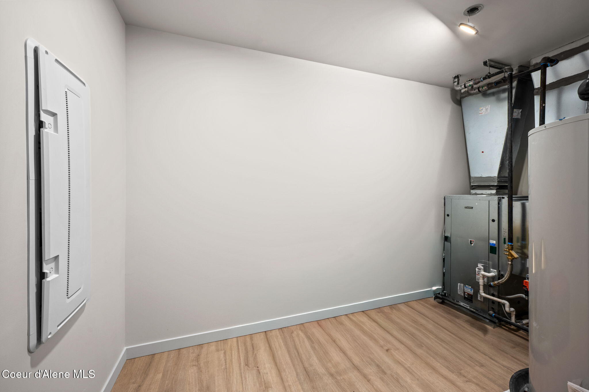 116 South 3rd Street, Unit 505 Coeur D'Alene, ID 83814 - Photo 5 of 58 4-web-or-mls-DSC_3817