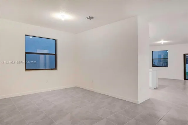 an empty room with a empty space