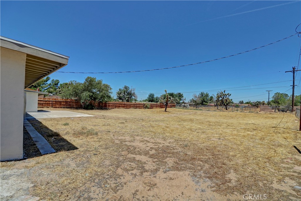 20578 Nisqually Road Apple Valley, CA 92308 - Photo 16 of 18