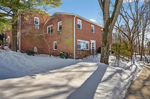 $235,000 | 42 Charter Circle, Unit 42, Ossining, NY 10562