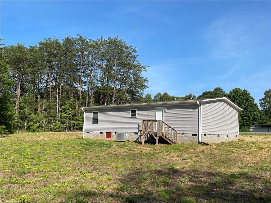 1111 Fulp Road Walnut Cove, NC 27052 - Photo 4 of 18