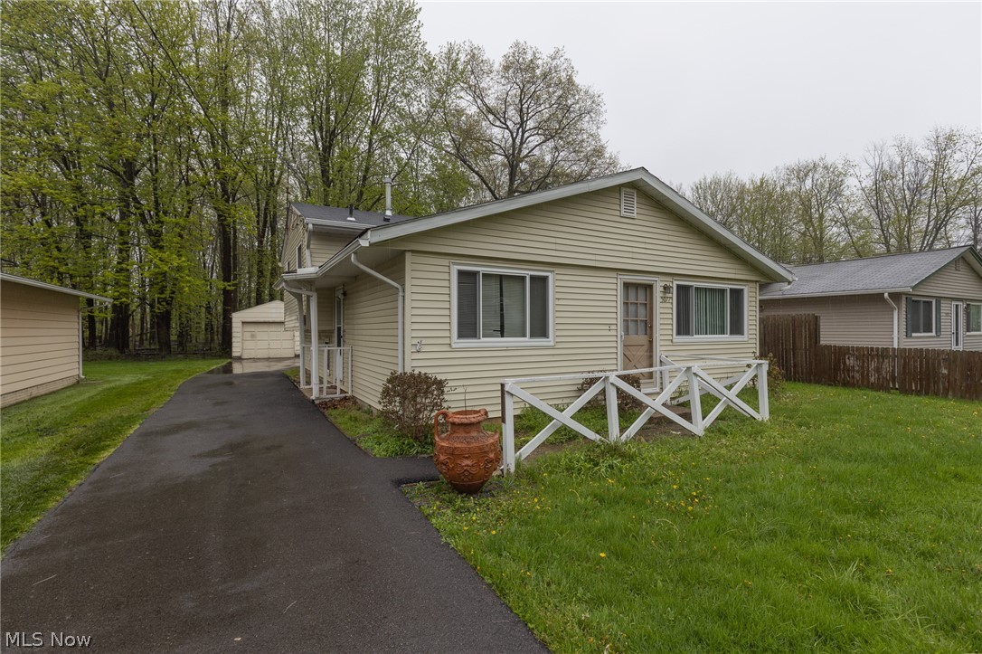 5077 Lear Nagle Road North Ridgeville, OH 44039 - Photo 1 of 33