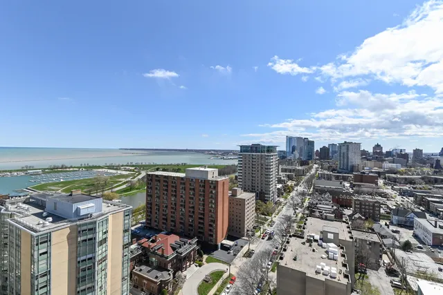 $244,900 | 1633 North Prospect Avenue, Unit 17C, Milwaukee, WI 53202