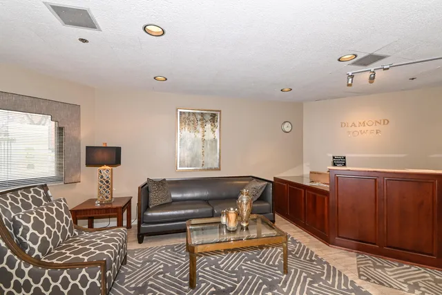 $244,900 | 1633 North Prospect Avenue, Unit 17C, Milwaukee, WI 53202