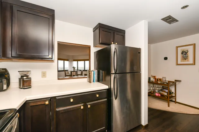 $244,900 | 1633 North Prospect Avenue, Unit 17C, Milwaukee, WI 53202