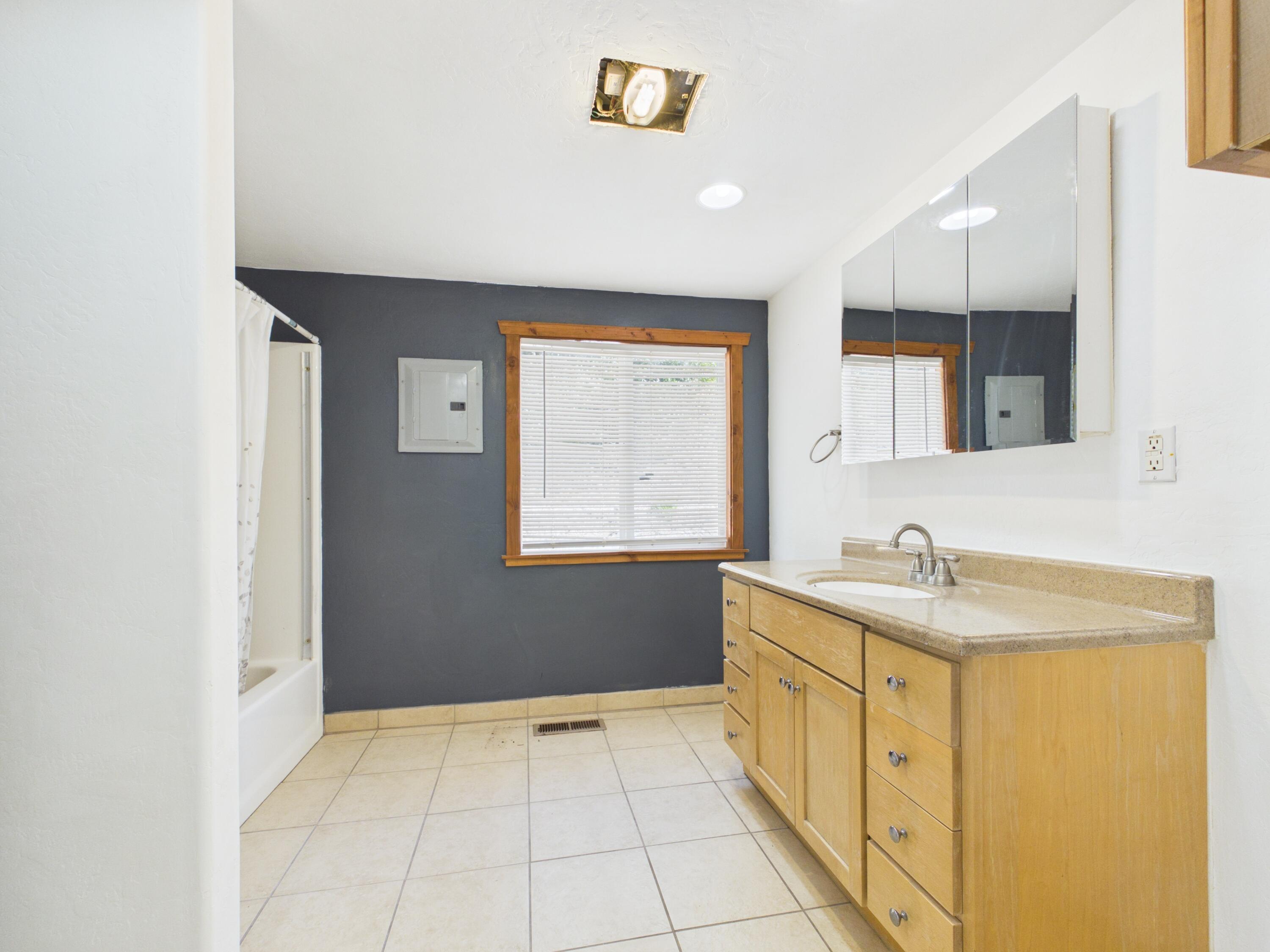 22689 Alderpoint Road Alderpoint, CA 95511 - Photo 104 of 146 Gallery Image 104