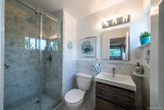1 Lynns Way New Rochelle, NY 10805 - Photo 11 of 30