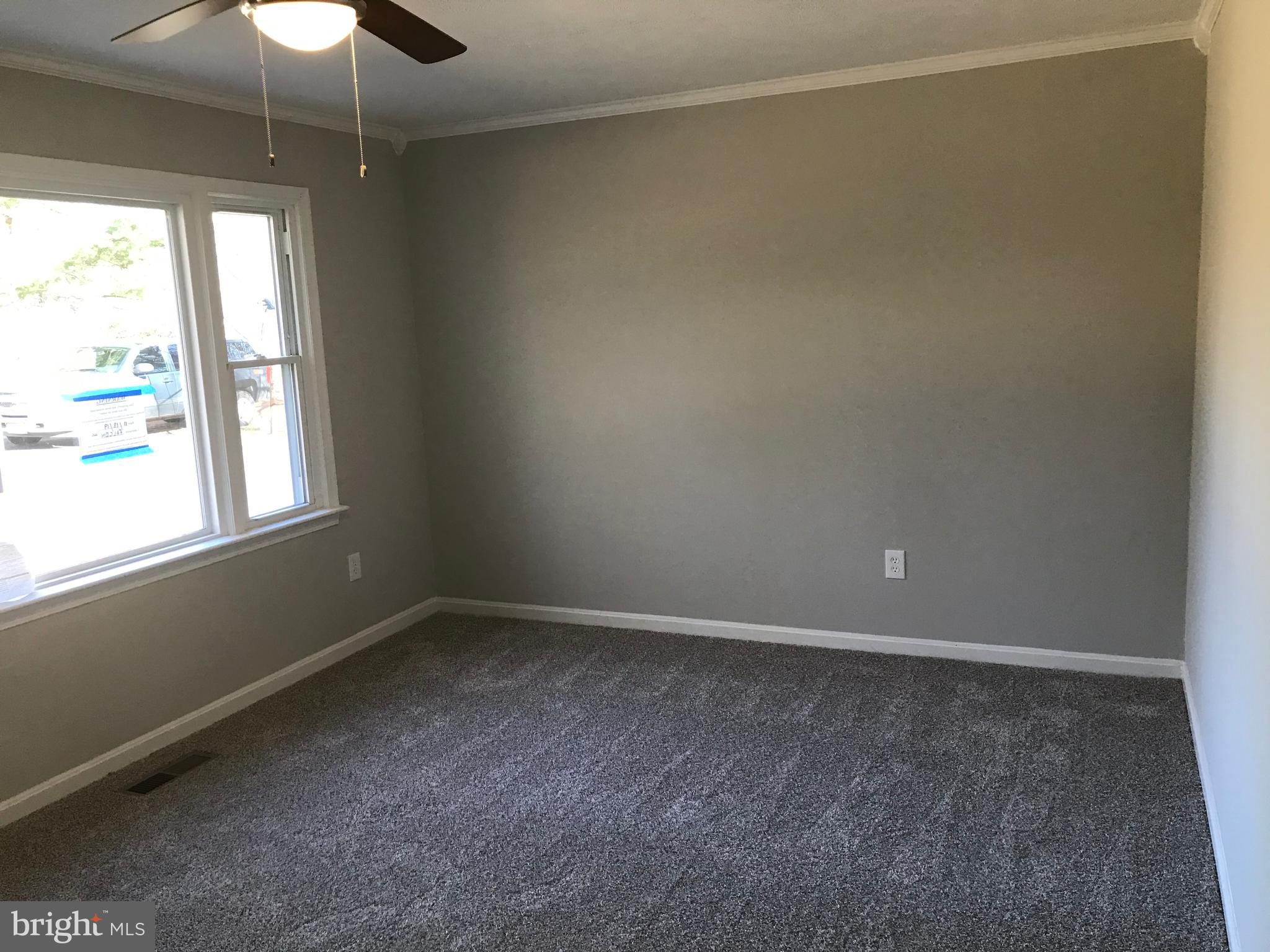 17016 Waterloo Road Amissville, VA 20106 - Photo 16 of 21 Living room