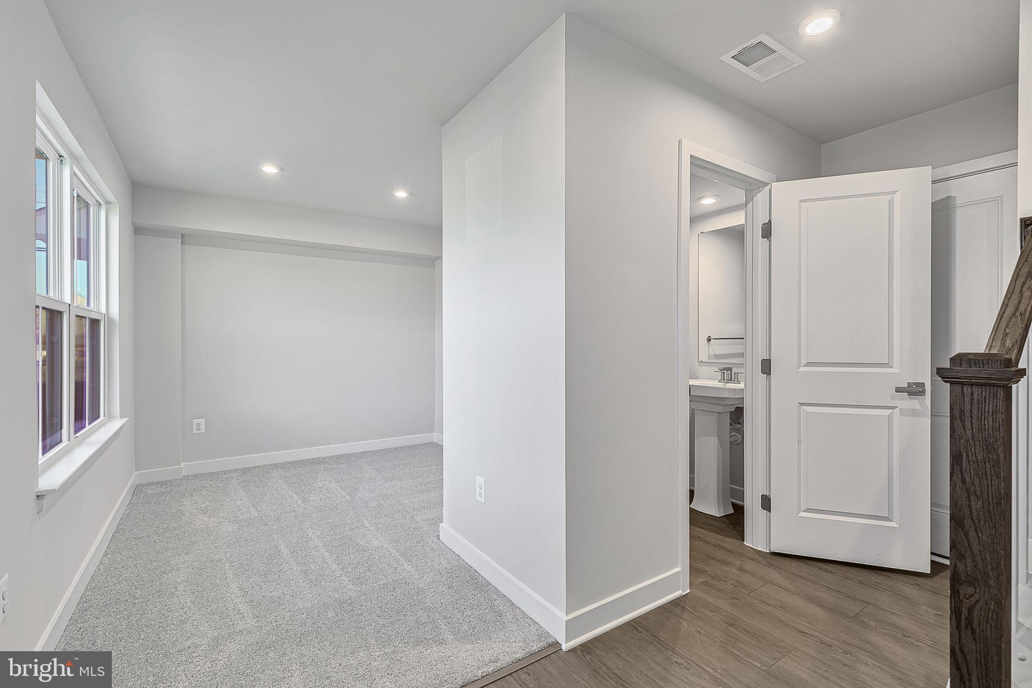 13 Oasis Avenue Ranson, WV 25438 - Photo 5 of 40