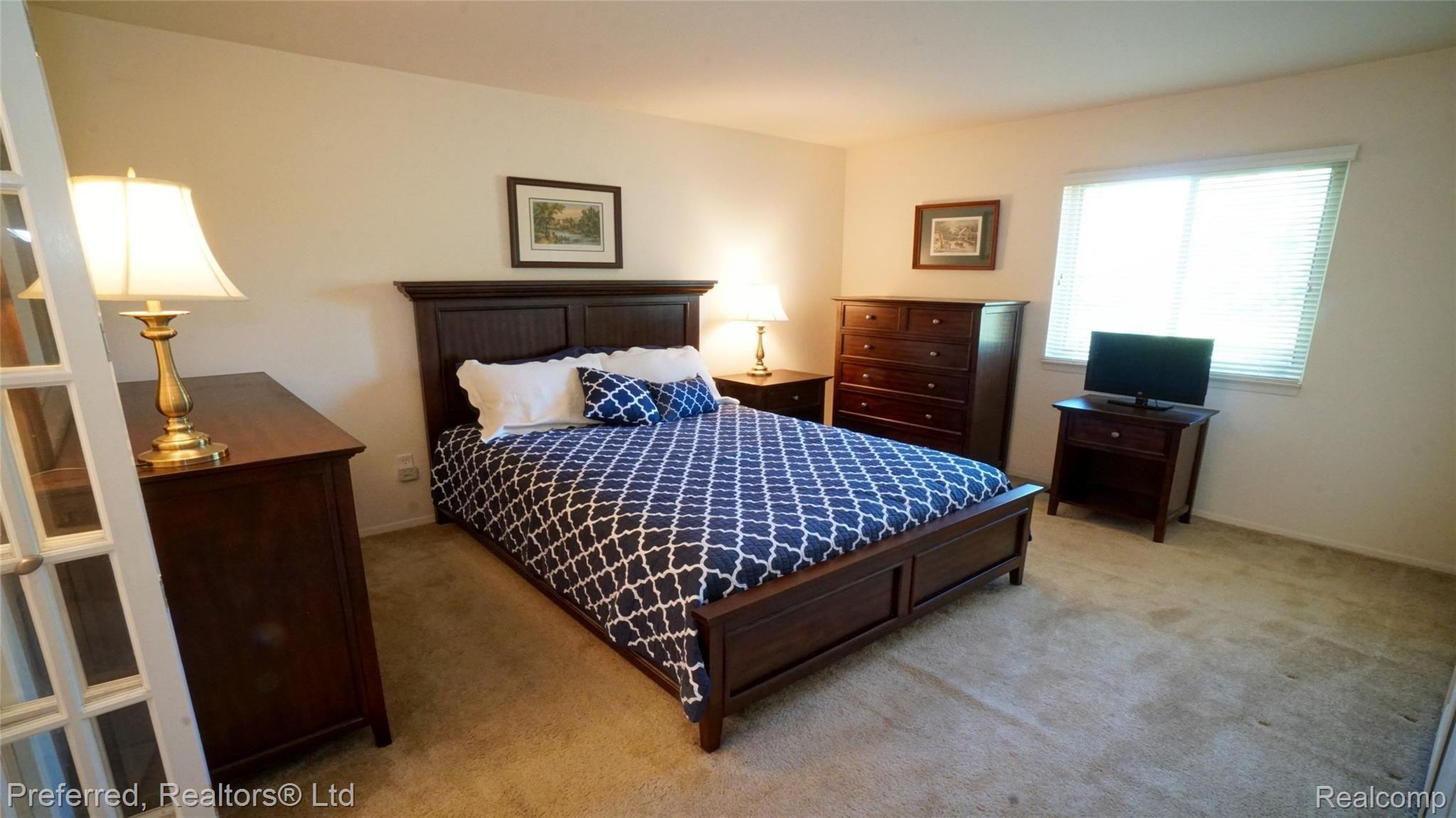 22469 Mill Road Novi, MI 48375 - Photo 22 of 30 DSC01472_3.jpg