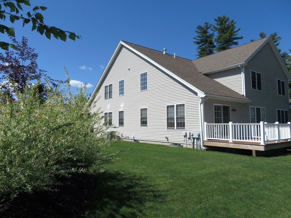 34 Riley Road, Unit 17 Lunenburg, MA 01462 - Photo 3 of 28 Gallery Image 3