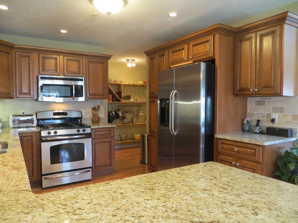 34 Riley Road, Unit 17 Lunenburg, MA 01462 - Photo 6 of 28 Gallery Image 6