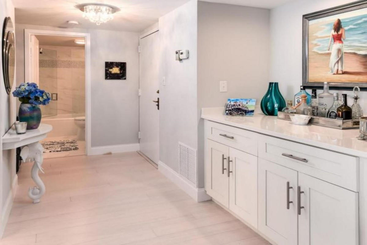 5480 North Ocean Drive, Unit B2A Riviera Beach, FL 33404 - Photo 4 of 13 3