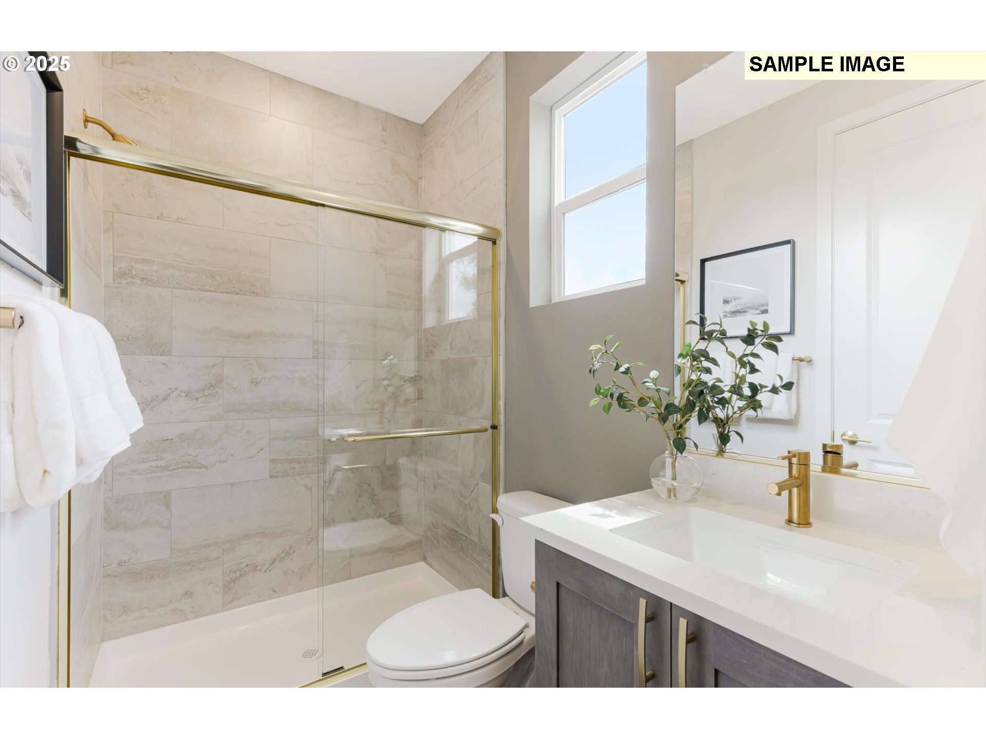 343 South 87th Avenue Ridgefield, WA 98642 - Photo 12 of 24 Bathroom, Attached