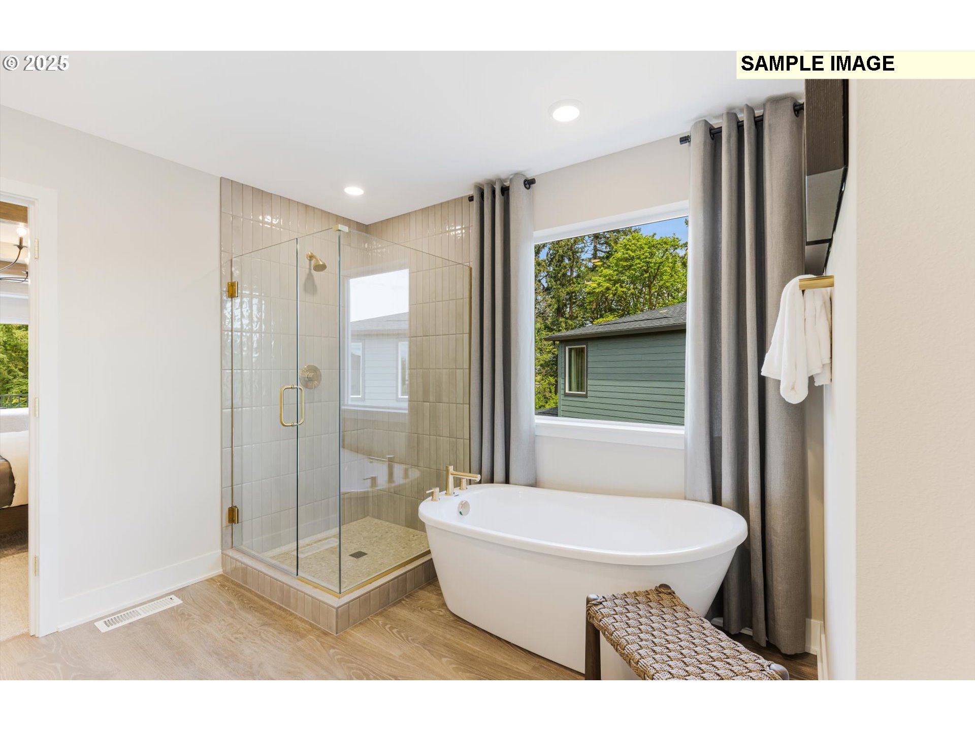 343 South 87th Avenue Ridgefield, WA 98642 - Photo 19 of 24 Owner's Suite Bathroom