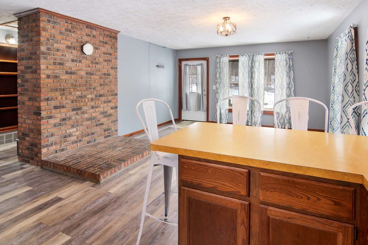 2377 West Trumbull Road Maple City, MI 49664 - Photo 5 of 24 1871220-4.JPG
