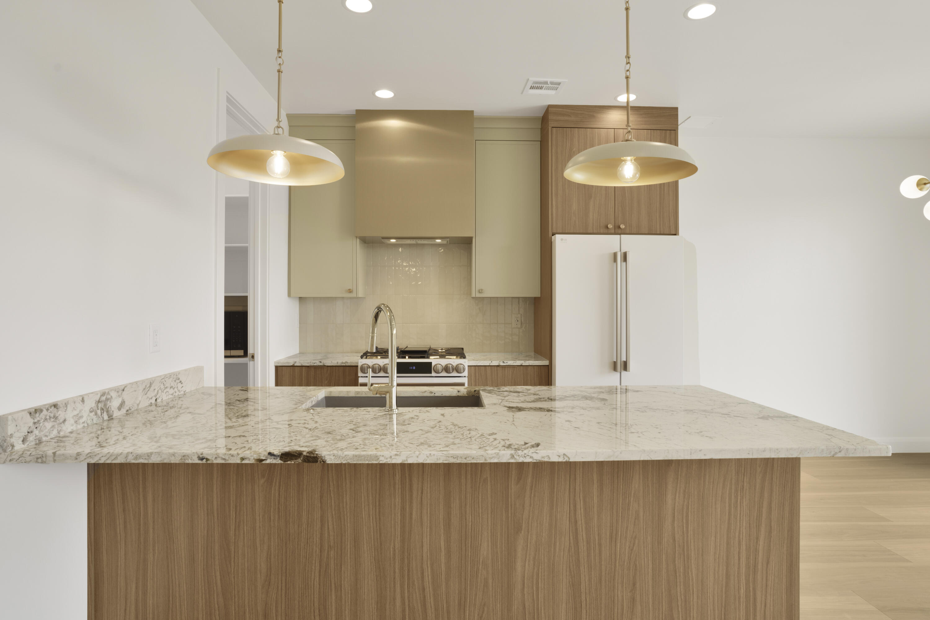 990 Manen Street Washington, UT 84780 - Photo 6 of 38 DSC01419