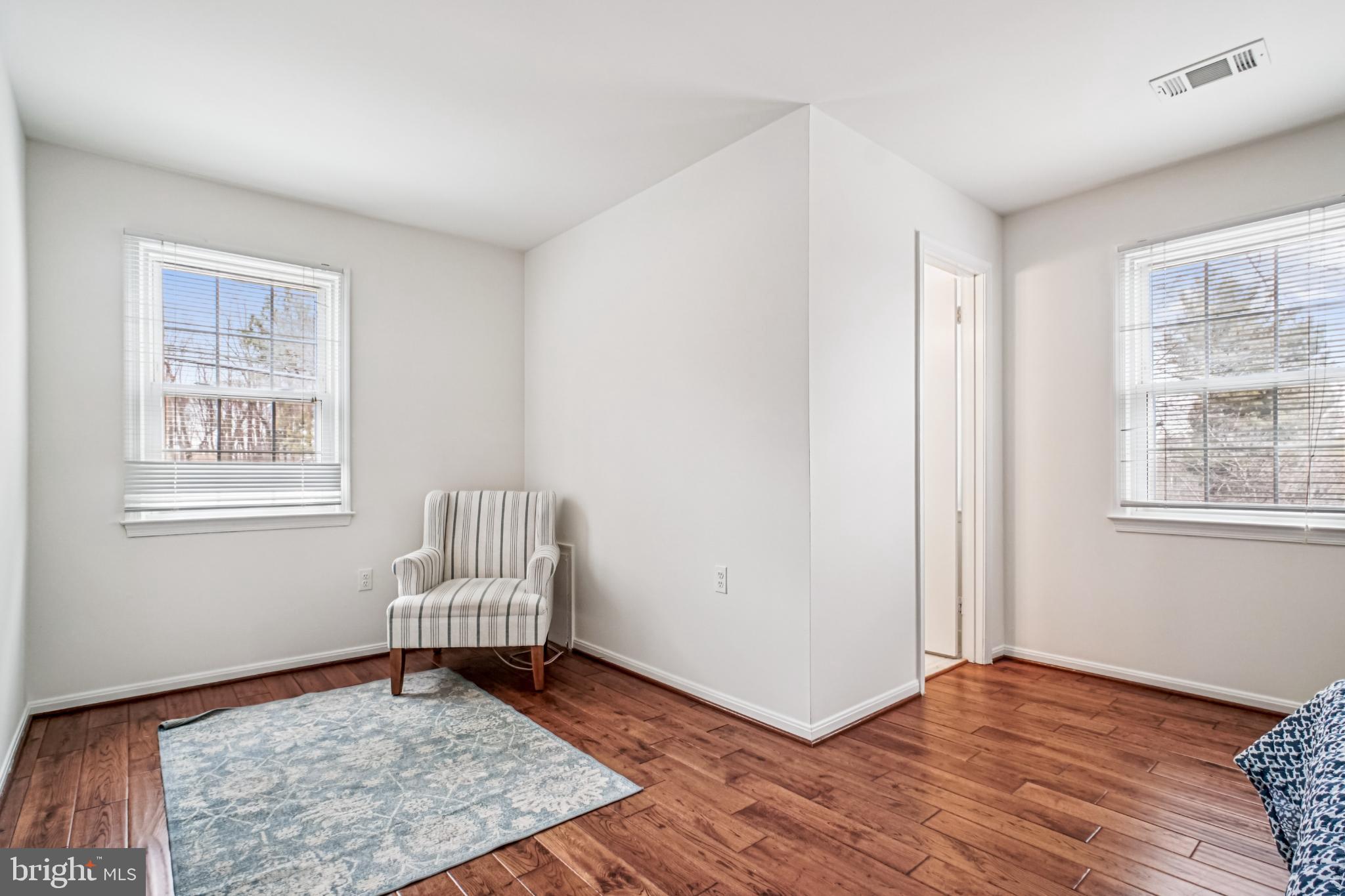 2201 McLean Park Road Falls Church, VA 22043 - Photo 25 of 40 Primary Bedroom Sitting Area with natural light.