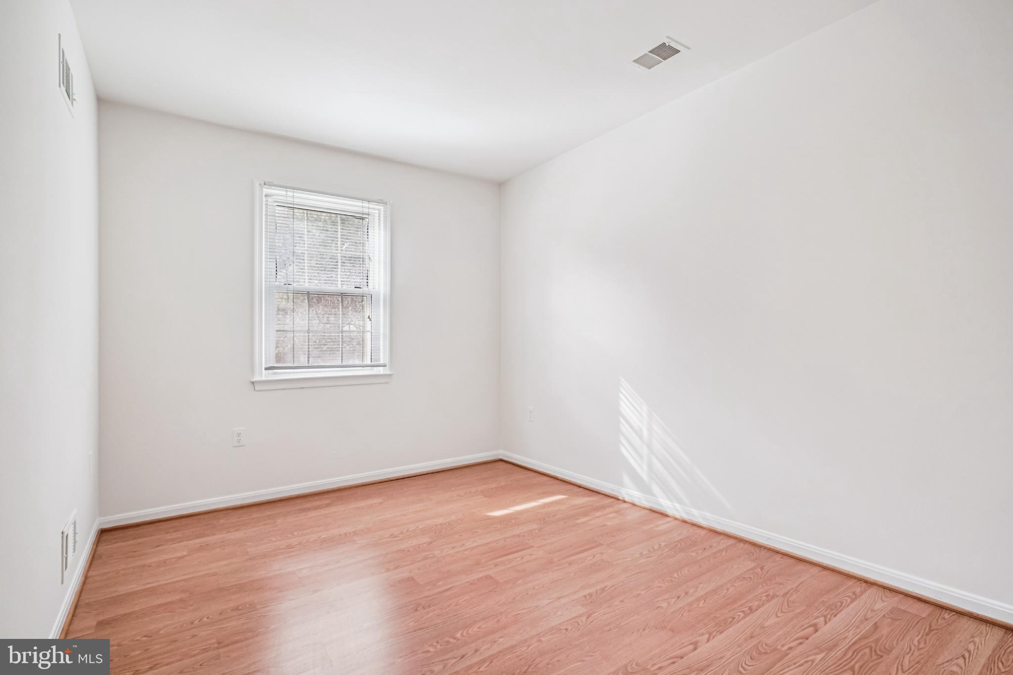 2201 McLean Park Road Falls Church, VA 22043 - Photo 30 of 40 Bedroom 3