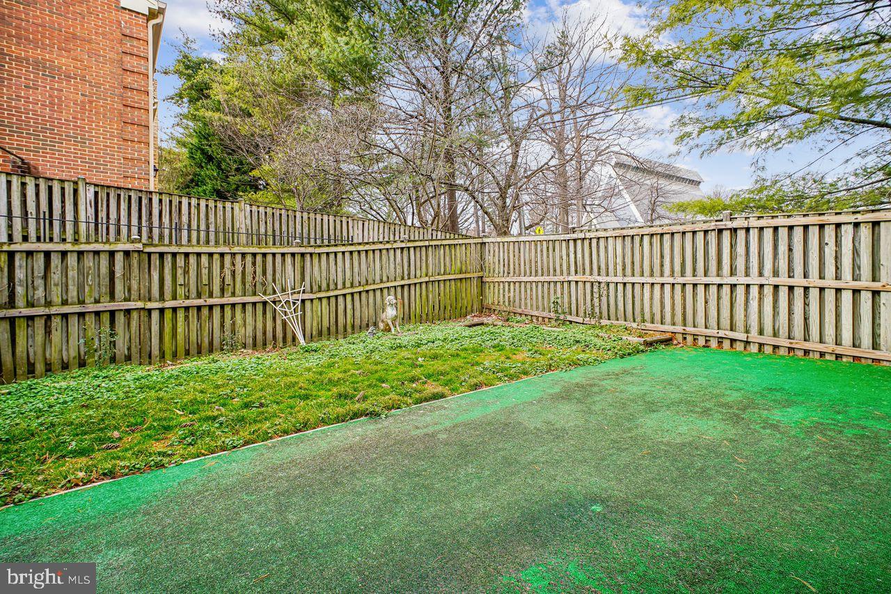 2201 McLean Park Road Falls Church, VA 22043 - Photo 5 of 40 Private green oasis with fenced yard.