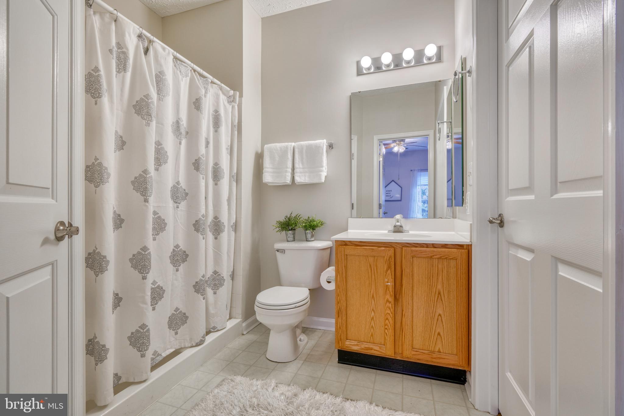 5174 Brightleaf Court, Unit 5174 Rosedale, MD 21237 - Photo 24 of 26 Full Bathroom