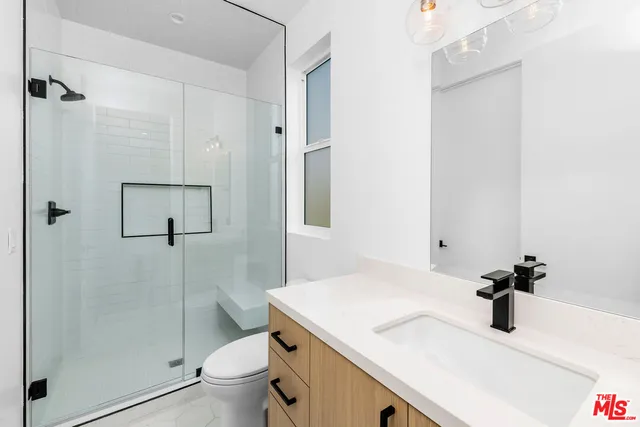 $5,995 | 4333 Dixie Canyon Avenue, Unit 1, Sherman Oaks, CA 91423