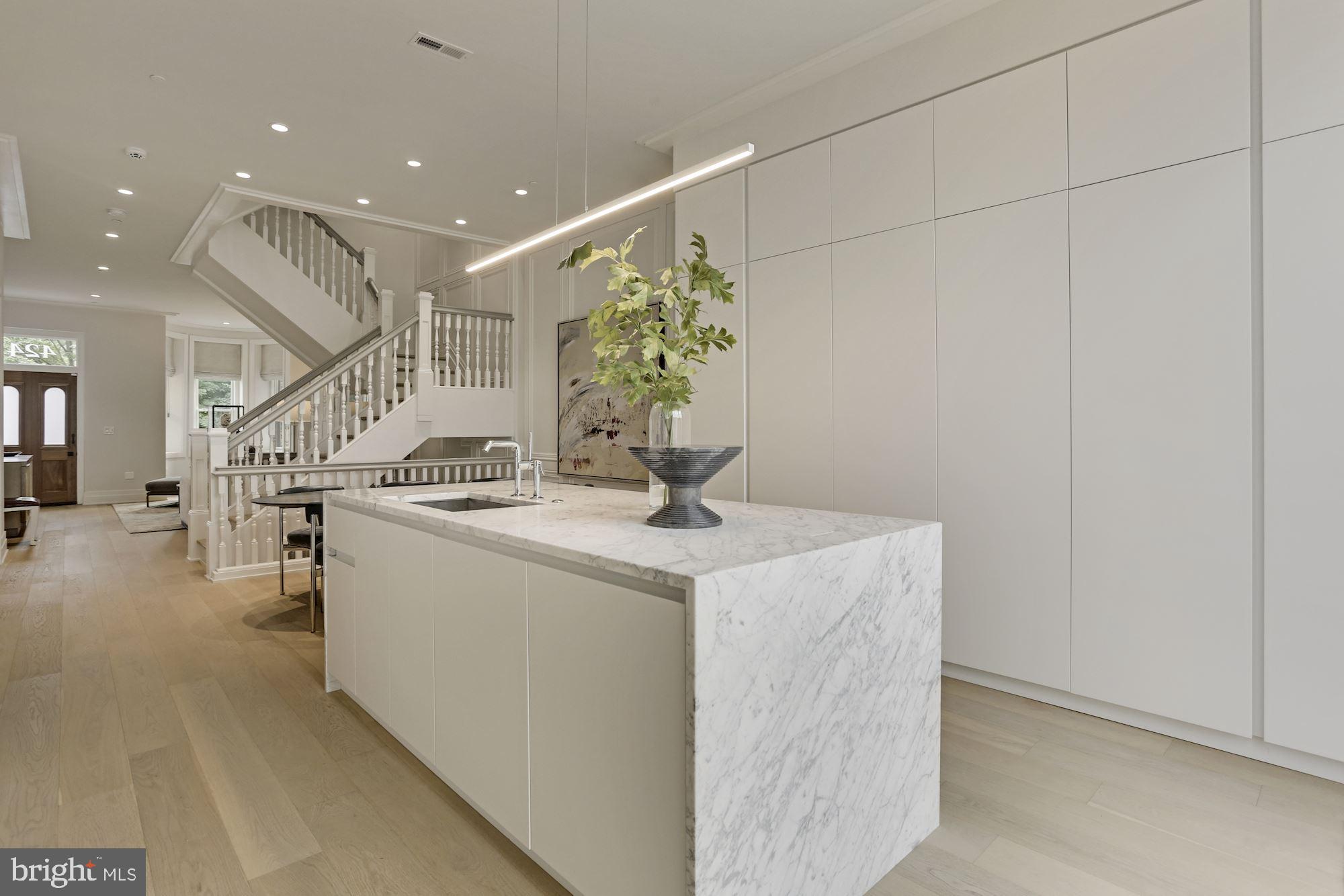 424 C Street Northeast Washington, DC 20002 - Photo 7 of 26 a view of entryway with kitchen
