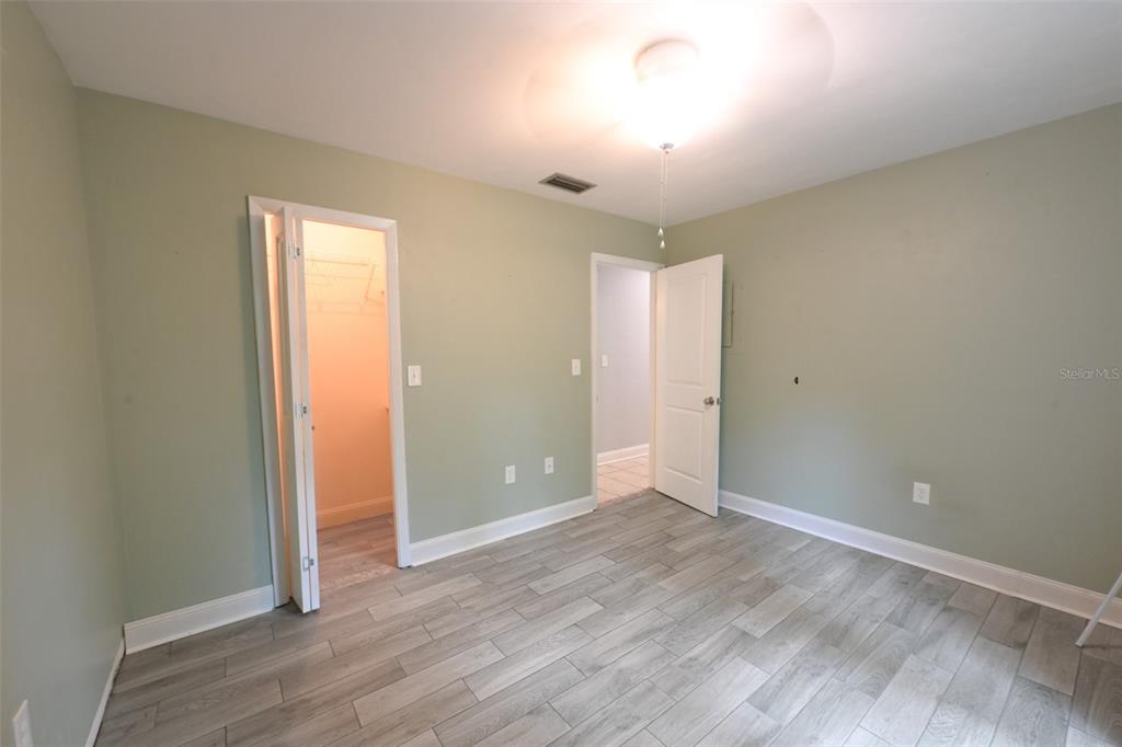 7616 Southwest 10 Avenue Gainesville, FL 32607 - Photo 14 of 28