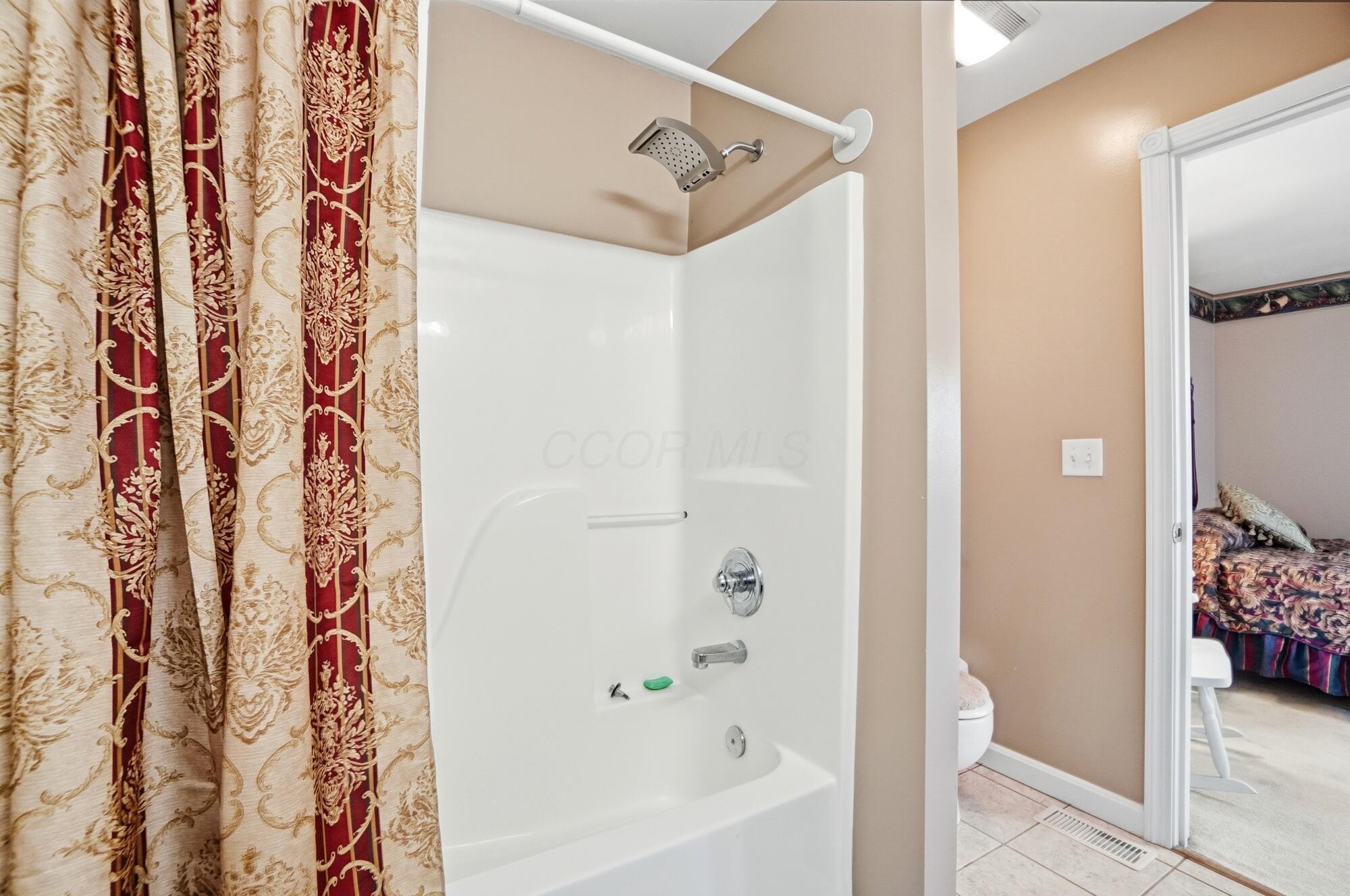 4787 Refugee Road Baltimore, OH 43105 - Photo 55 of 126