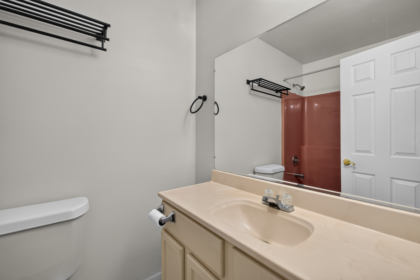 2S640 Cerny Road, Unit A4 Warrenville, IL 60555 - Photo 13 of 23 Gallery Image 13