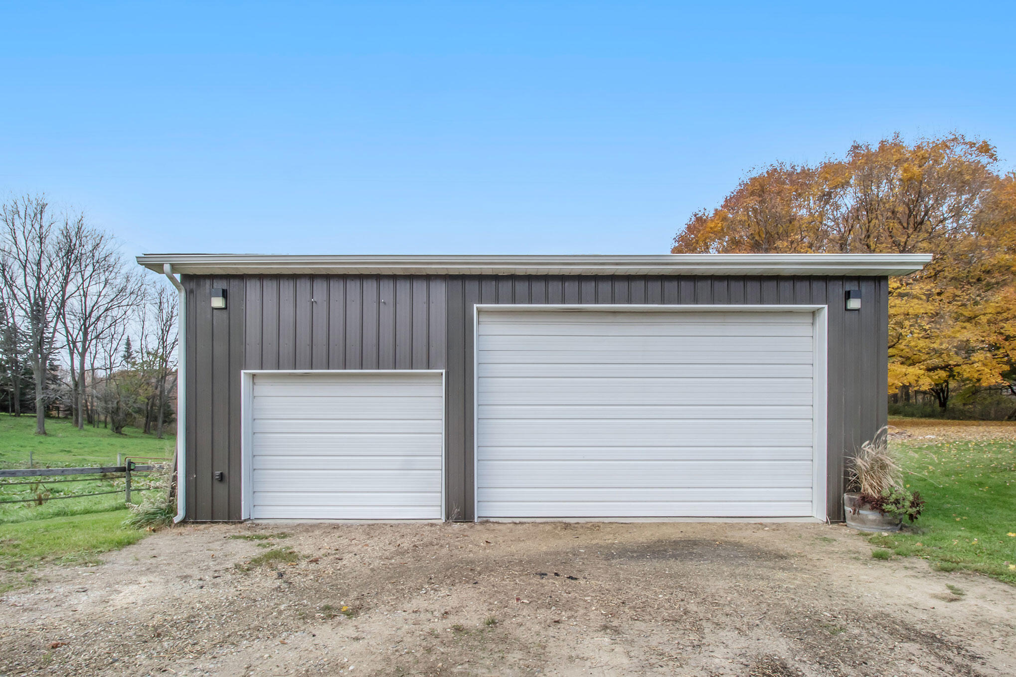 8288 Gurd Road Dowling, MI 49050 - Photo 3 of 32 IMG_3535