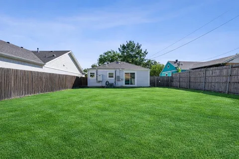 $289,000 | 2624 Ryan Avenue, Fort Worth, TX 76110