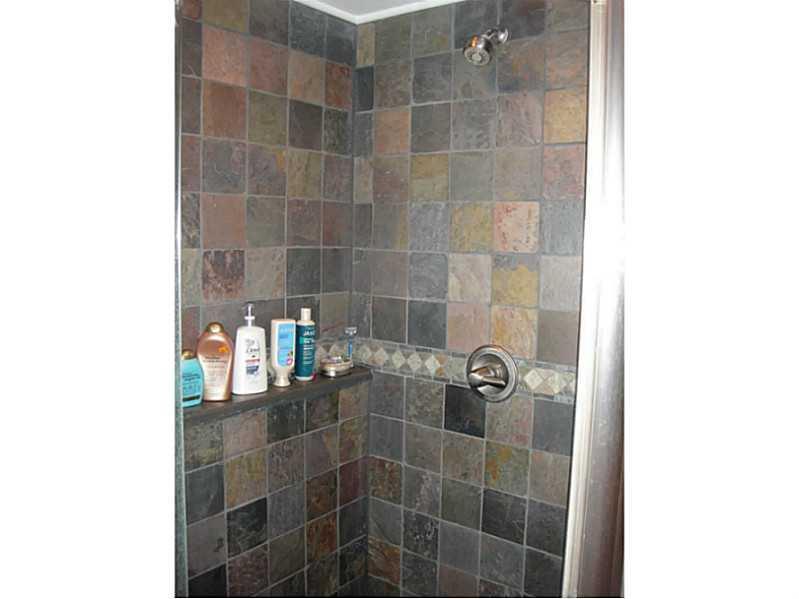 721 Main Street Readfield, ME 04355 - Photo 16 of 29 Bathroom.