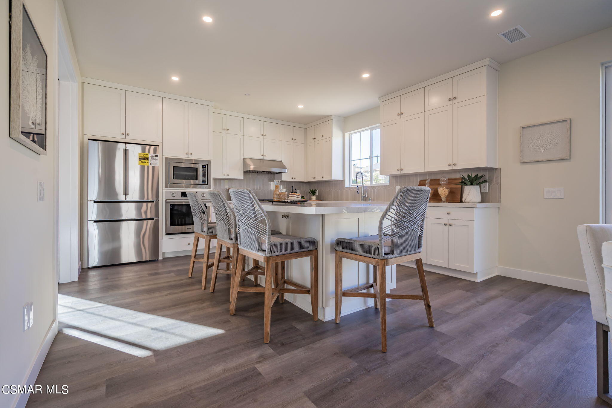 4695 Summit Avenue Simi Valley, CA 93063 - Photo 11 of 30 30-web-or-mls-DSC09158